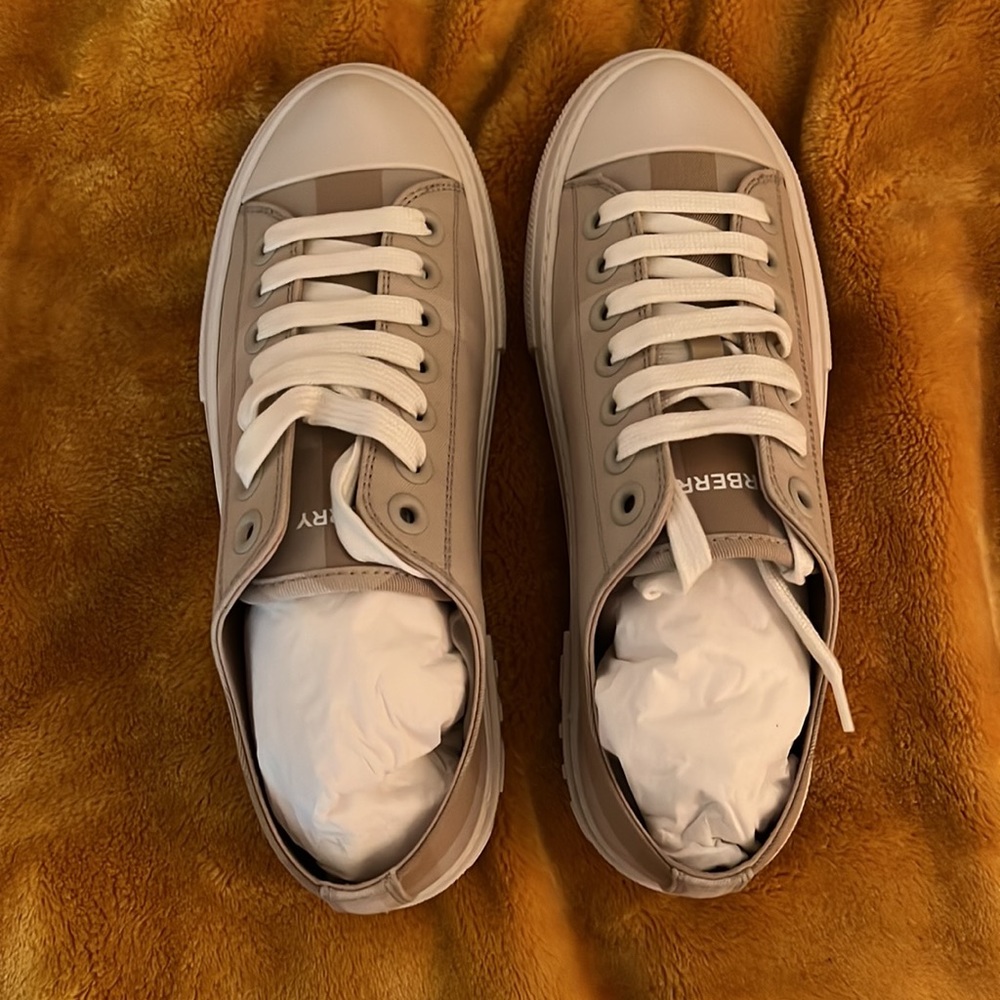 Check Cotton Sneakers!! - Picture 5 of 5